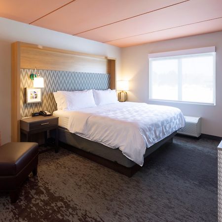 Holiday Inn Marquette By Ihg Exterior photo