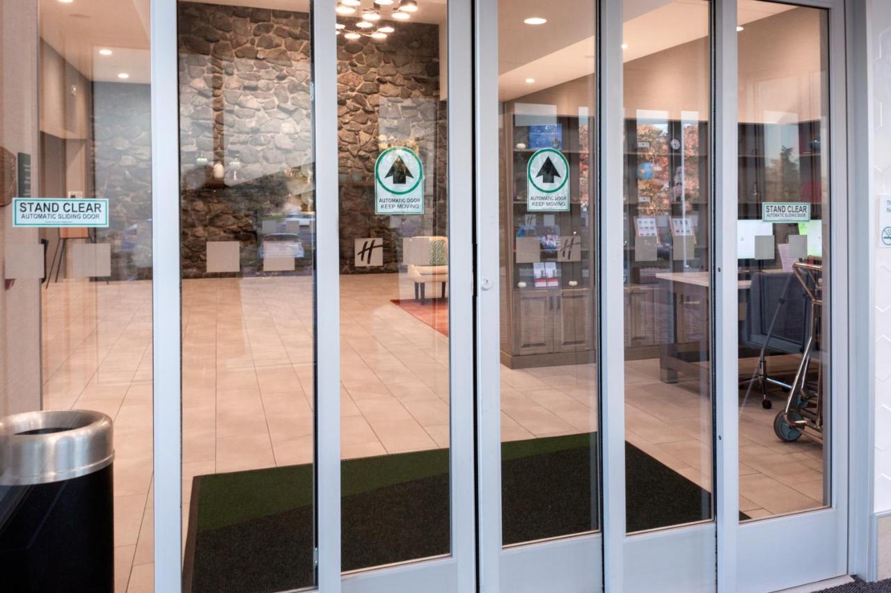 Holiday Inn Marquette By Ihg Exterior photo
