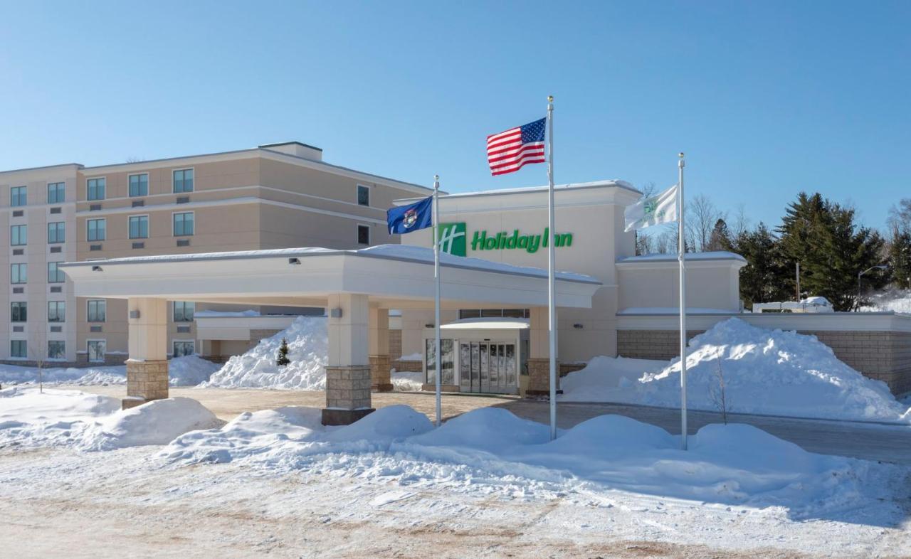 Holiday Inn Marquette By Ihg Exterior photo