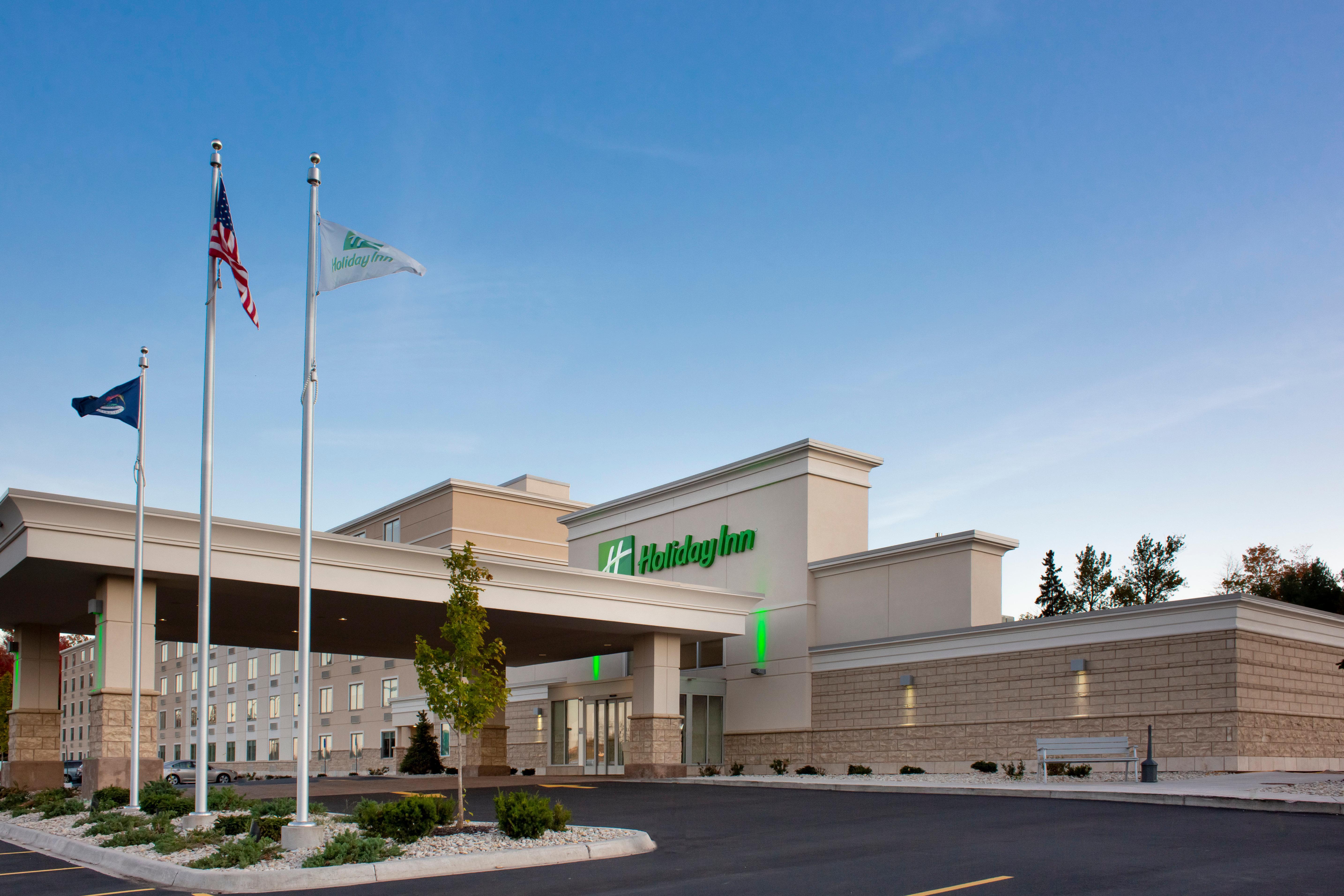 Holiday Inn Marquette By Ihg Exterior photo
