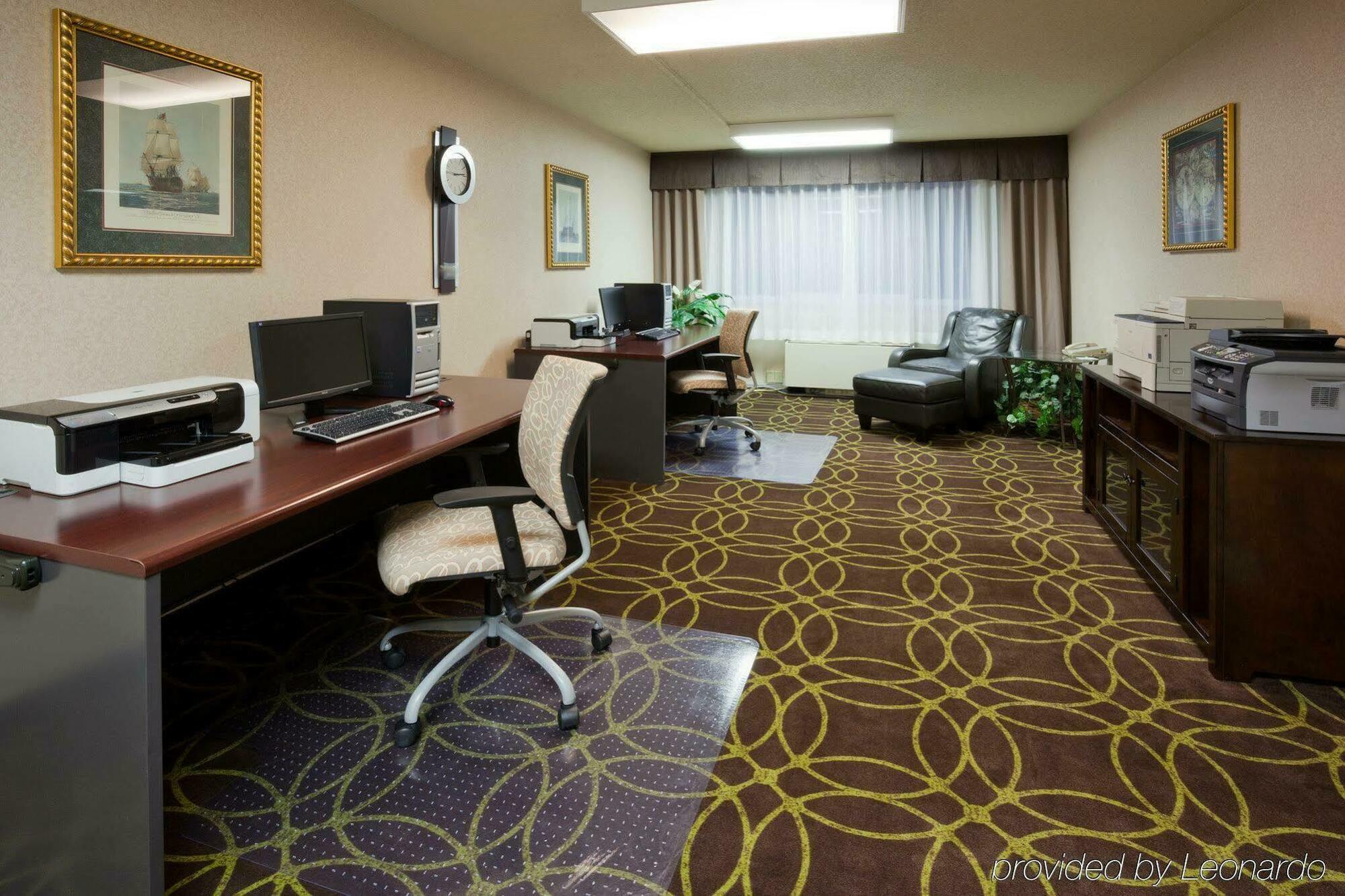 Holiday Inn Marquette By Ihg Exterior photo